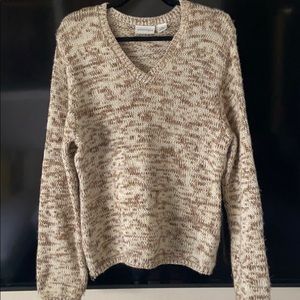 V-NECK PULLOVER KNIT SWEATER